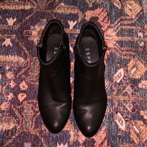 Espirit black booties size 6